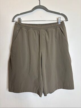 Lululemon Pace Breaker Lined khaki/beige shorts size M